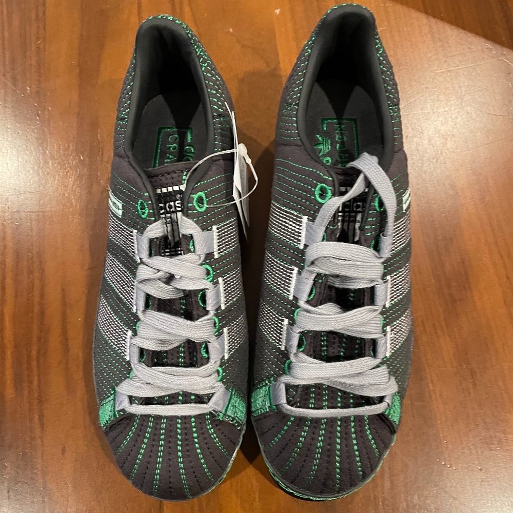 Brand New Never Worn Adidas CG Superstar Low-Top Sneakers in size 37 (US W 6.5)